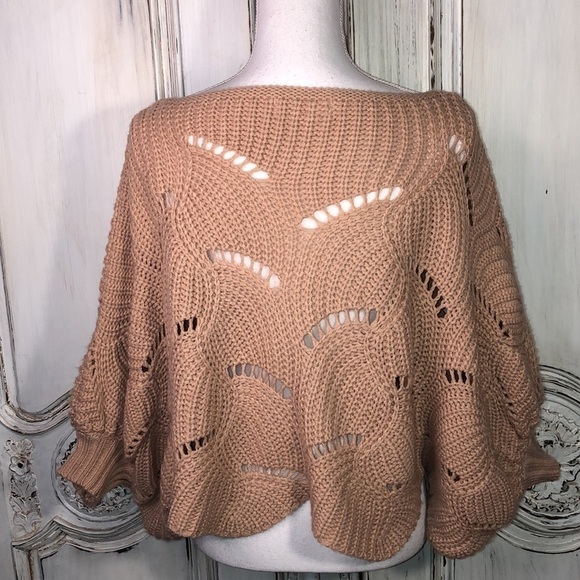 Elodie Blush Open Weave Batwing Sweater Size Medium - Picture 7 of 10